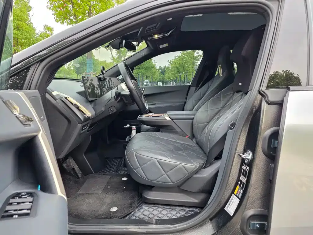 BMW iX 2022 из CN, фото 3
