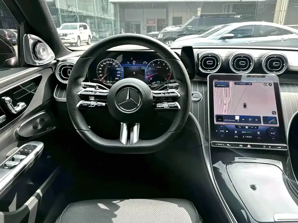 Mercedes-Benz C-Class — фото 10