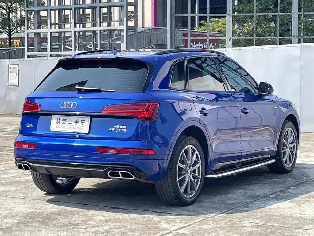 Audi Q5L — фото 4