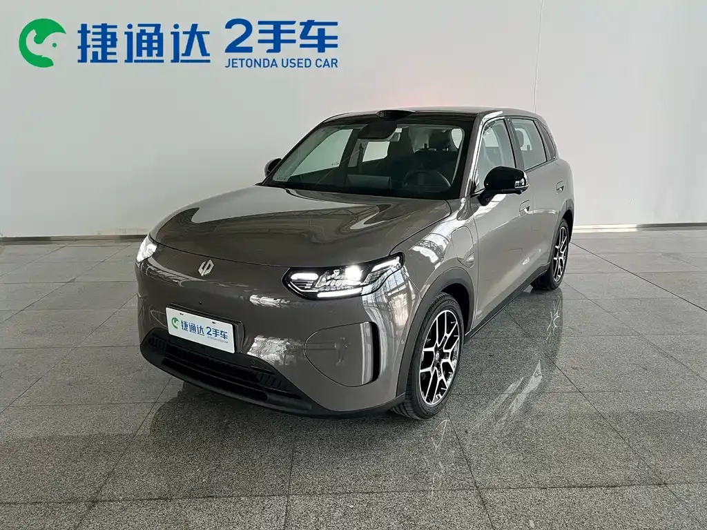 Leapmotor 零跑A10