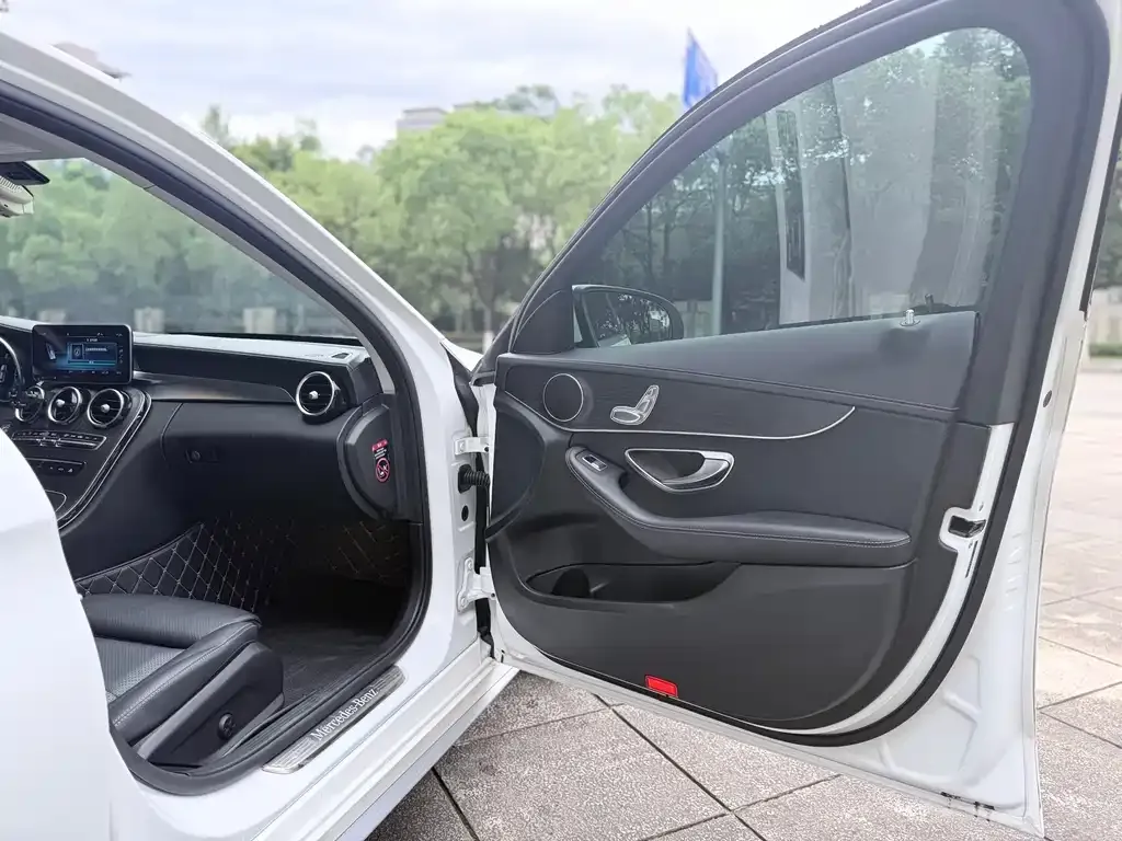 Mercedes-Benz C-Class 2021 из CN, фото 3