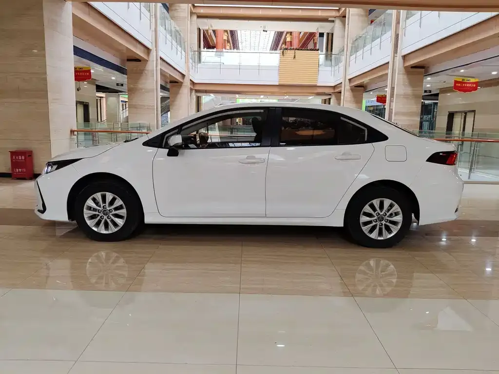 Toyota Corolla 2024 из CN, фото 6