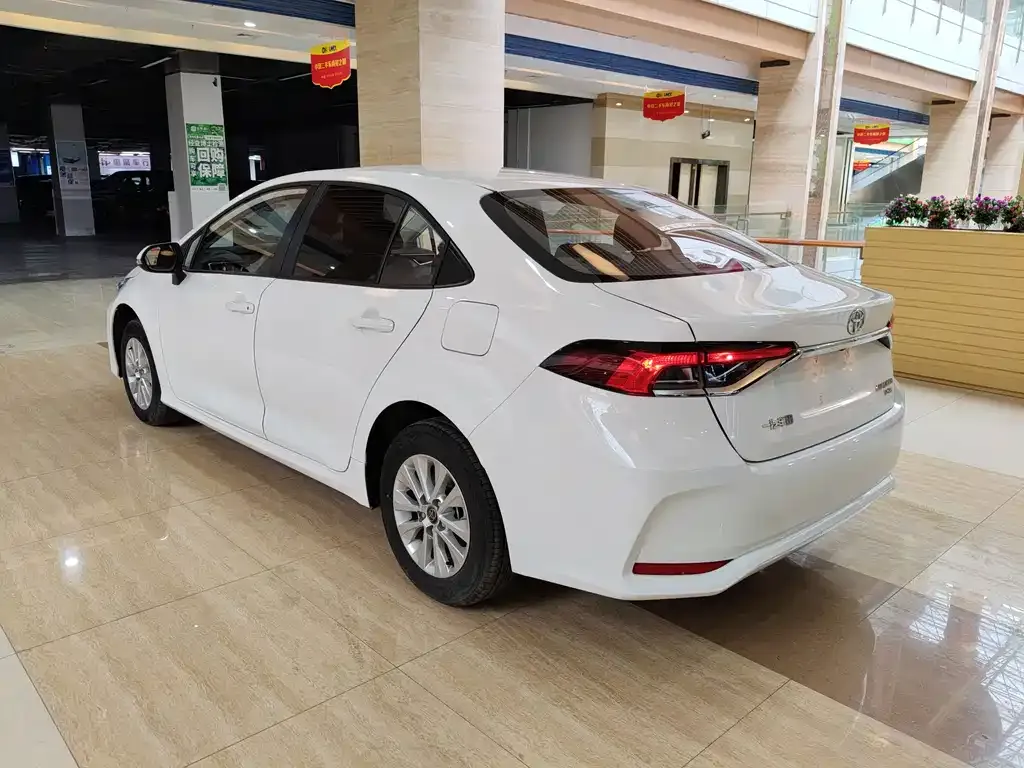 Toyota Corolla 2024 из CN, фото 5