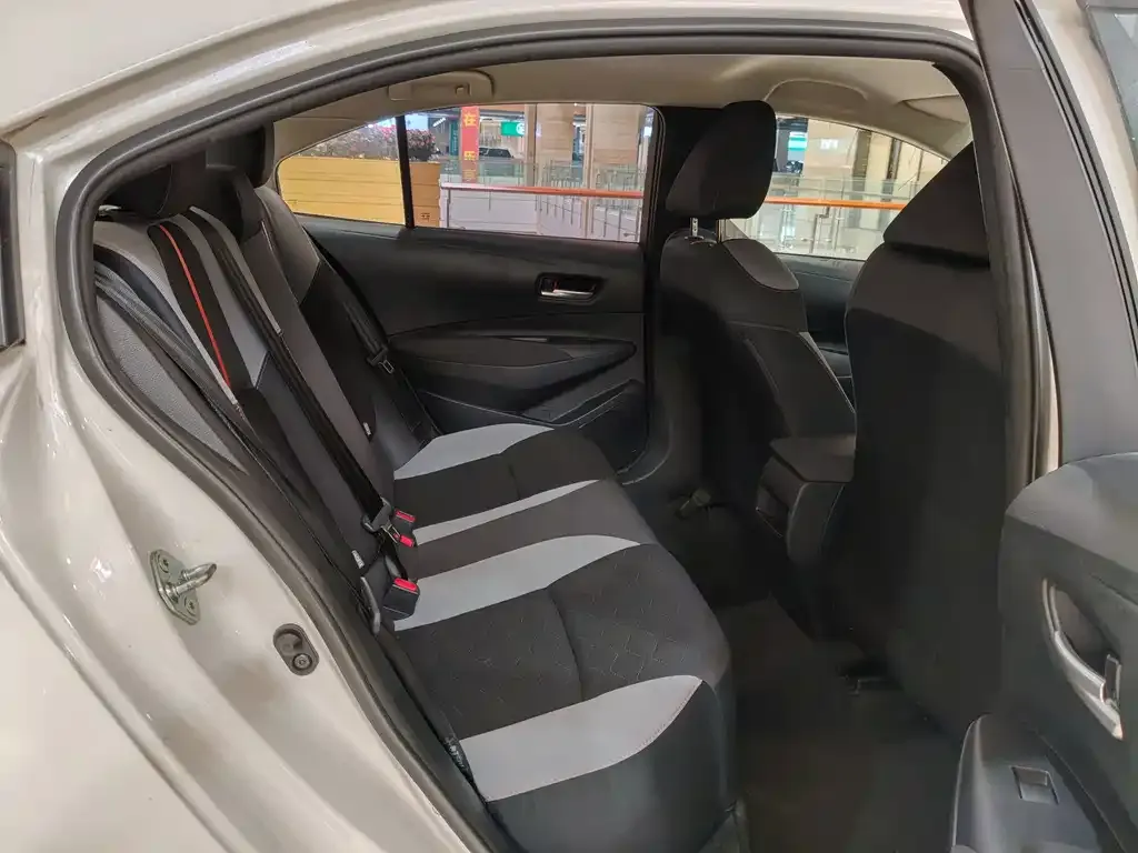 Toyota Corolla 2024 из CN, фото 3