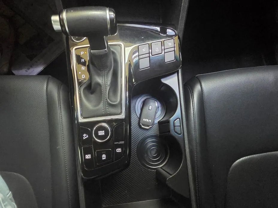 Kia Sportage — фото 8