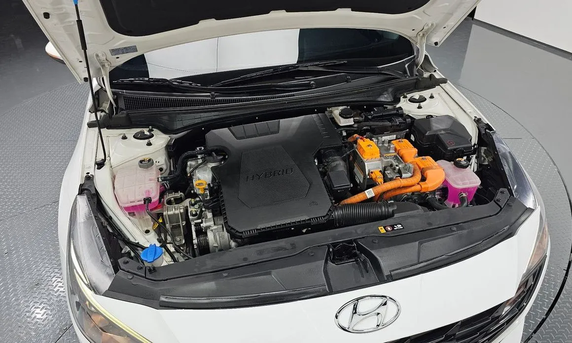Hyundai AVANTE — фото 8