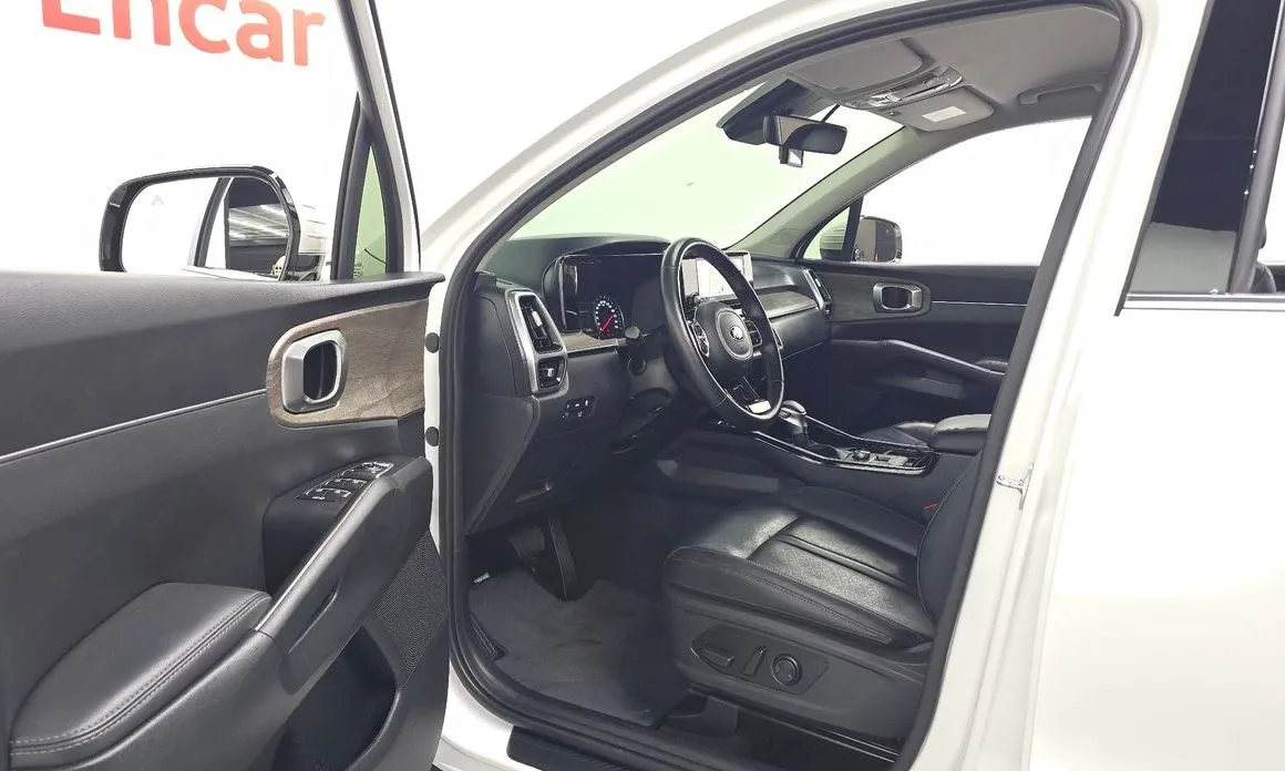 Kia Sorento — фото 10