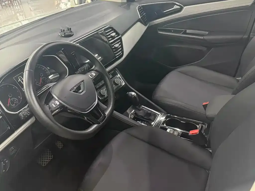 Jetta VS7 2023 из CN, фото 2