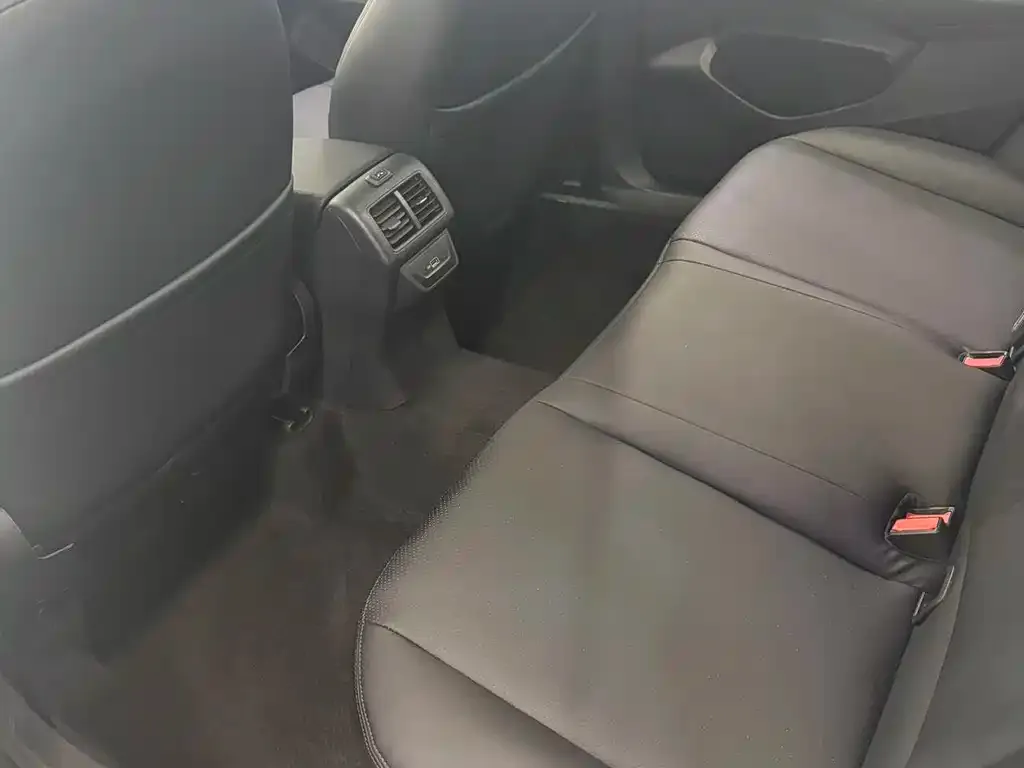 Jetta VS7 2023 из CN, фото 3