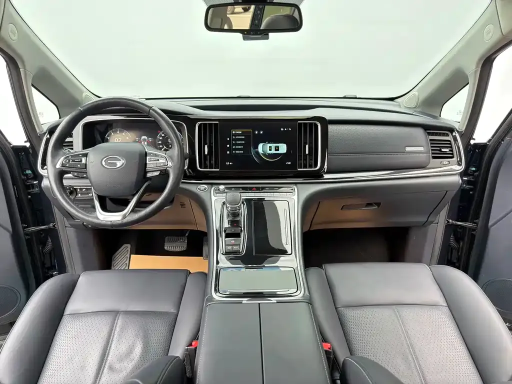 GAC Motor Trumpchi M8 — фото 3