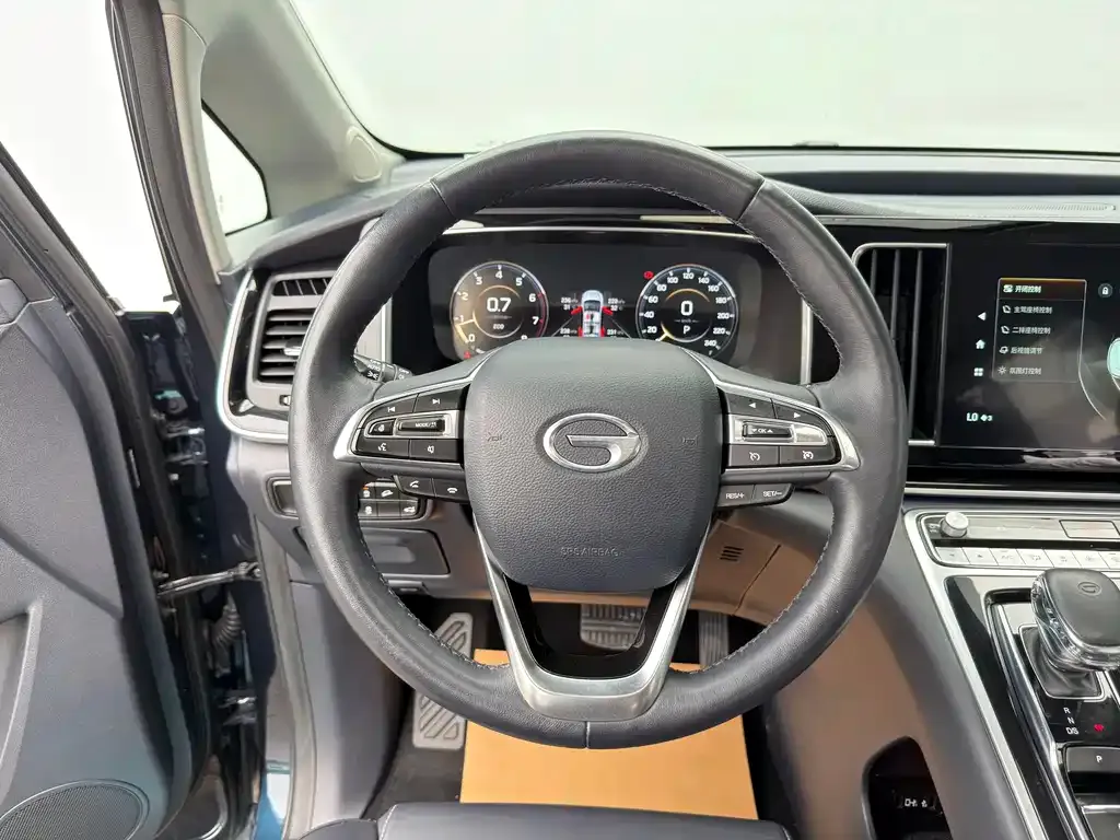 GAC Motor Trumpchi M8 — фото 6