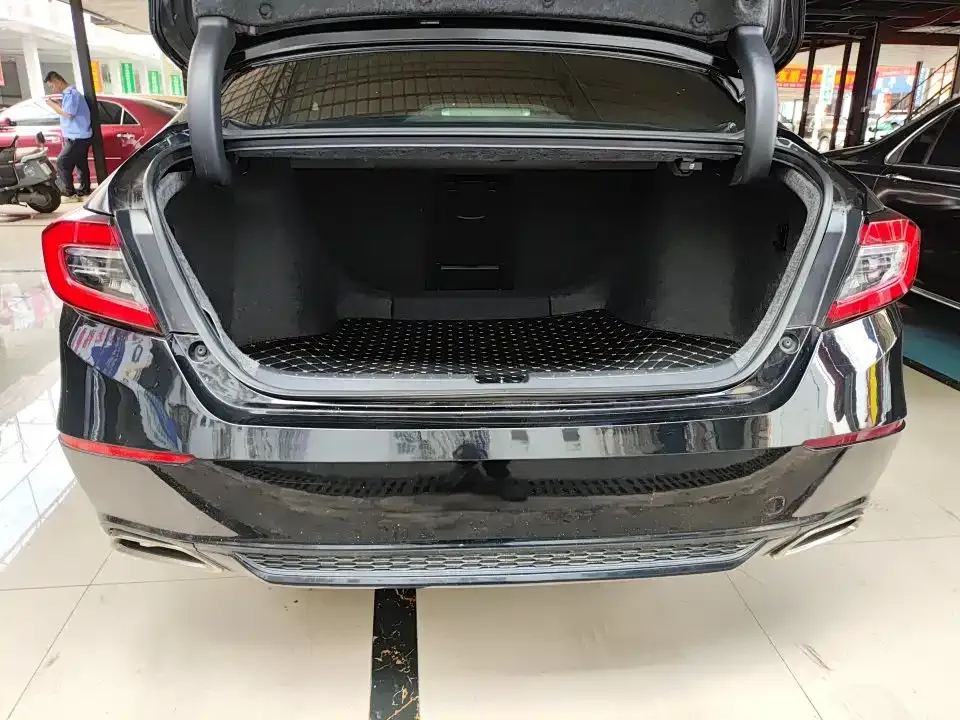 Honda Accord — фото 3