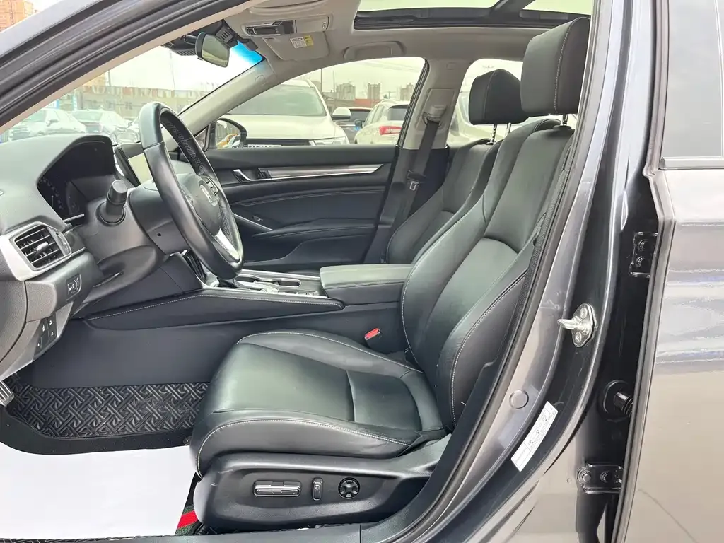 Honda Accord — фото 5