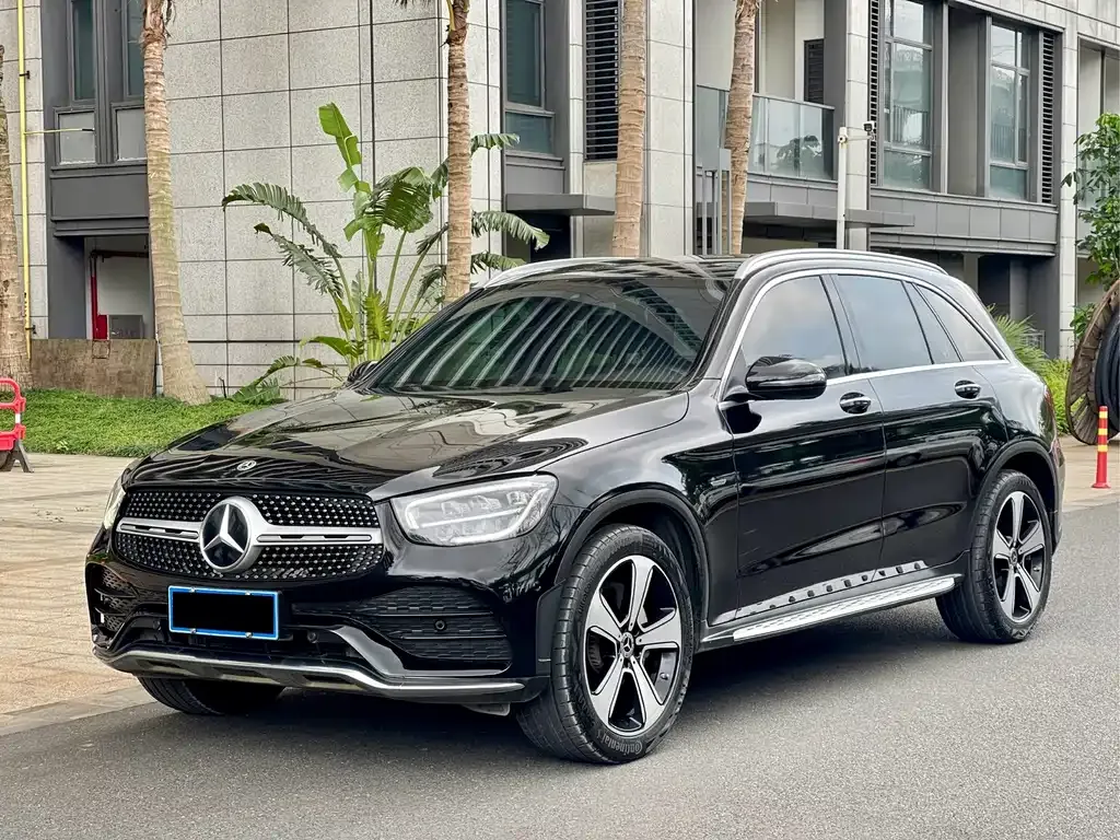 Mercedes-Benz GLC — фото 1
