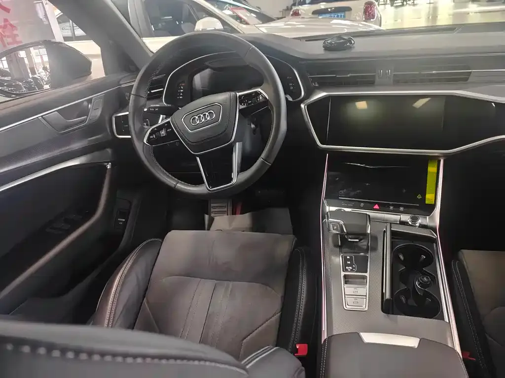 Audi A6L — фото 4