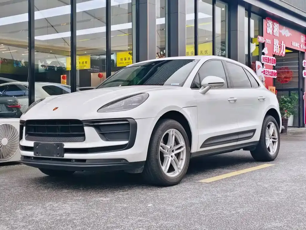 Porsche Macan — фото 1