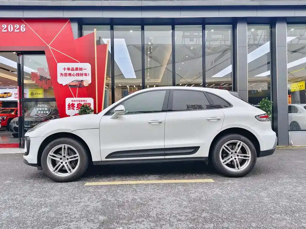 Porsche Macan — фото 8