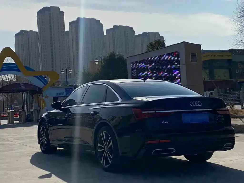 Audi A6L 2021 из CN, фото 9