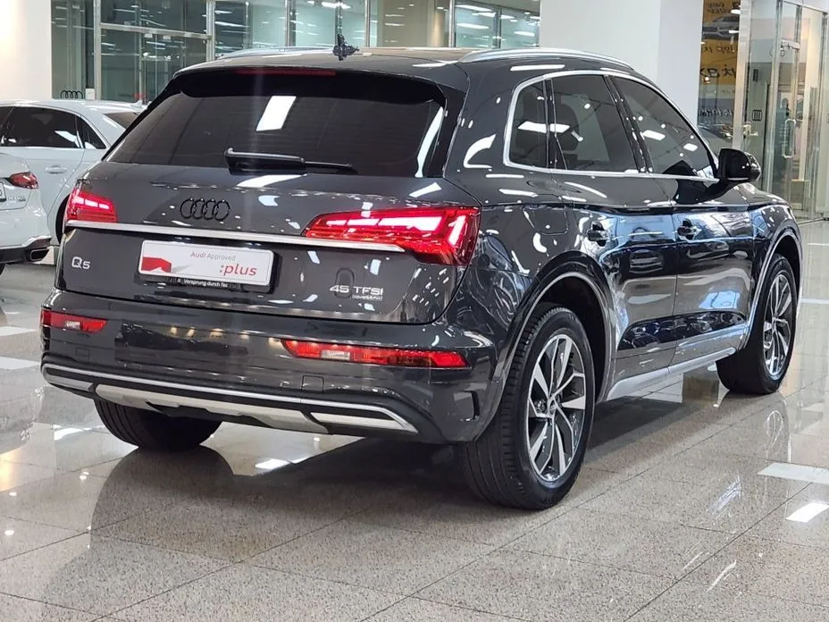 Audi Q5 2023 из KR, фото 10