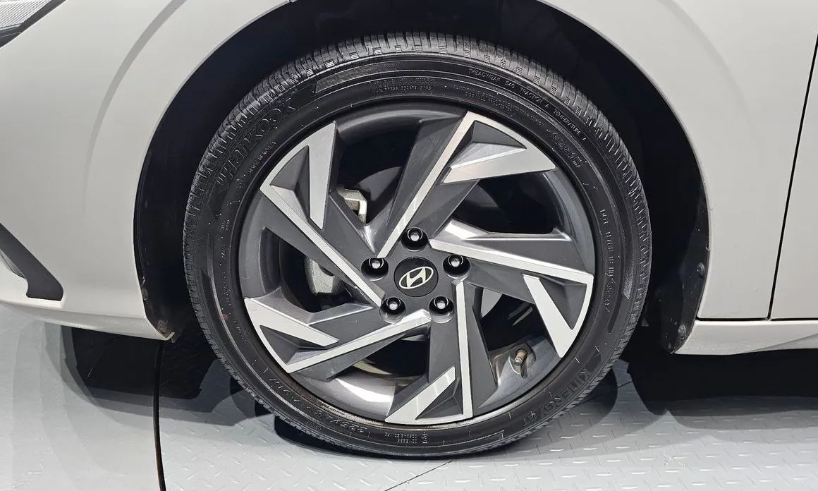 Hyundai AVANTE — фото 6
