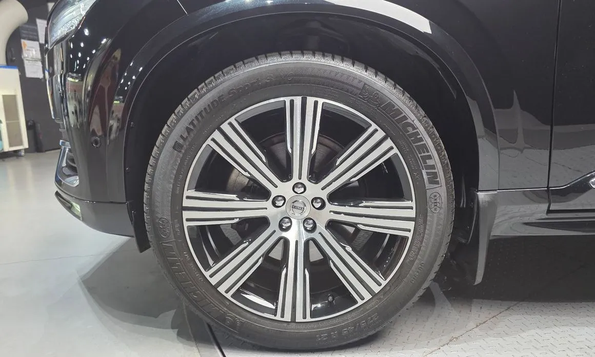 Volvo XC90 2023 из KR, фото 8
