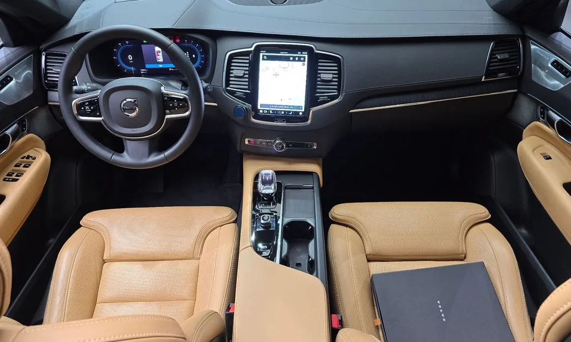 Volvo XC90 2023 из KR, фото 9