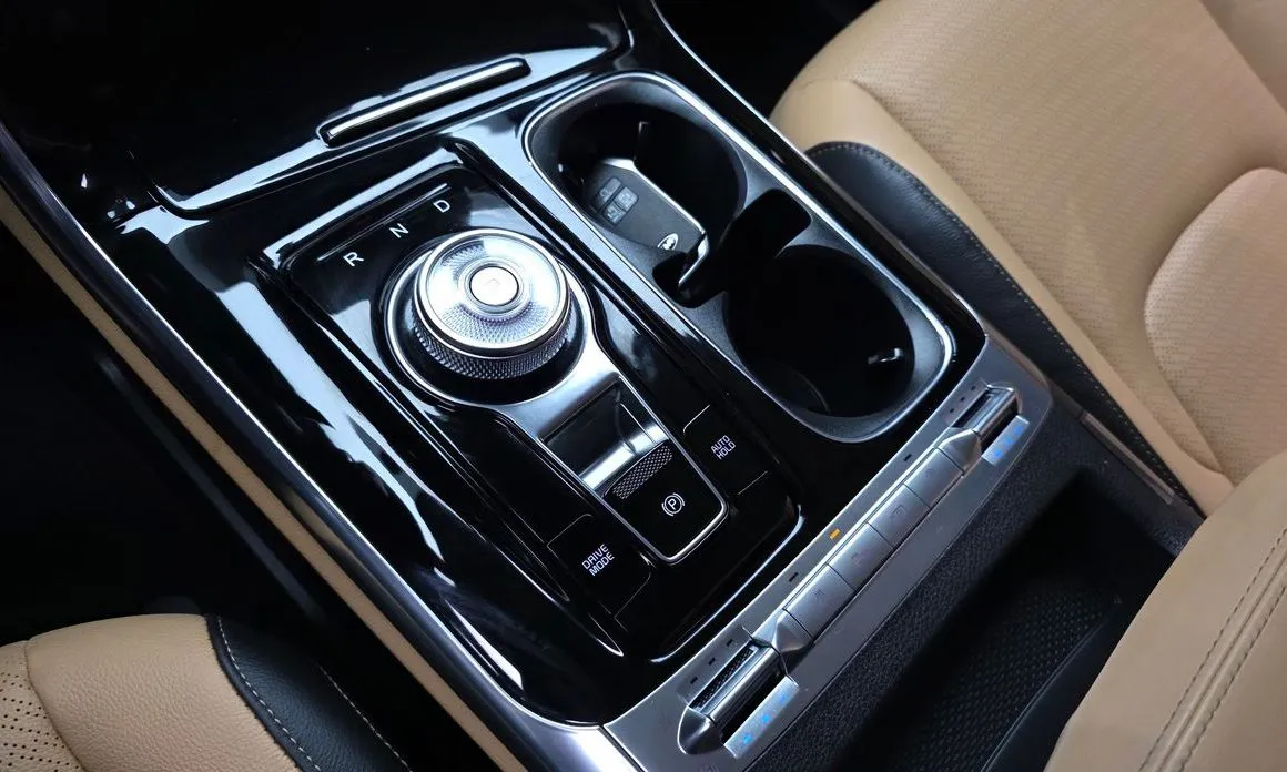 Kia Carnival — фото 2