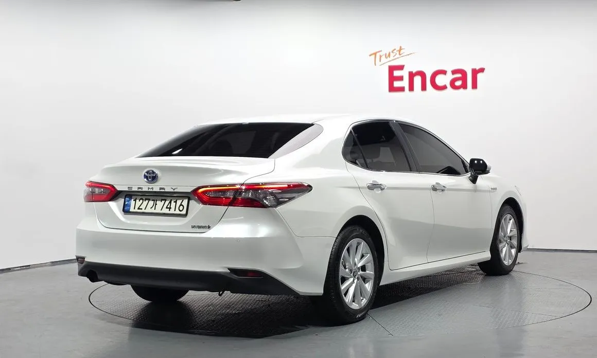 Toyota Camry 2022 из KR, фото 2