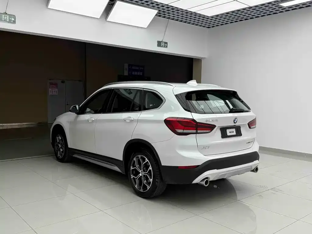 BMW X1 — фото 4