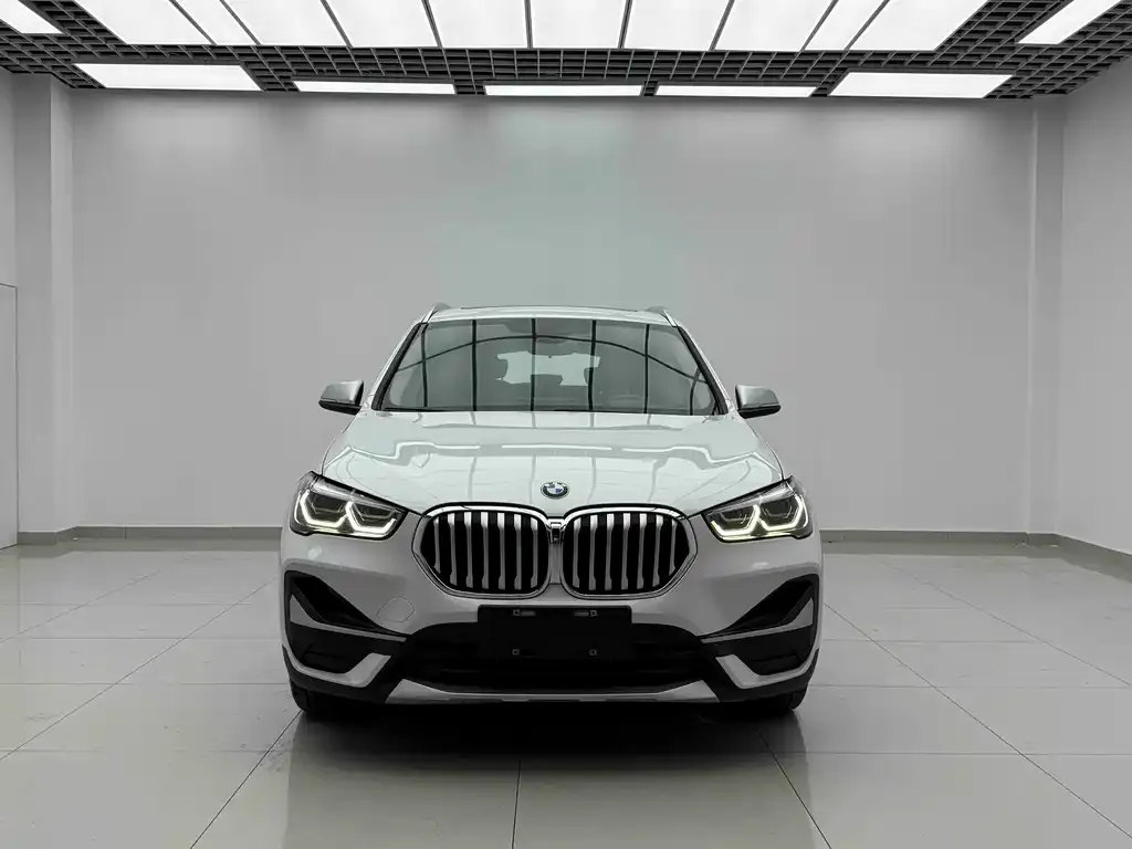 BMW X1 — фото 6