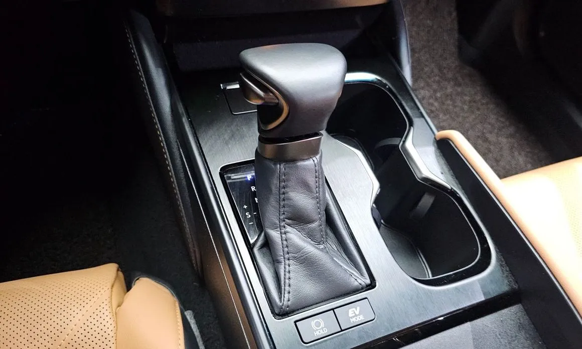 Lexus ES 2025 из KR, фото 8