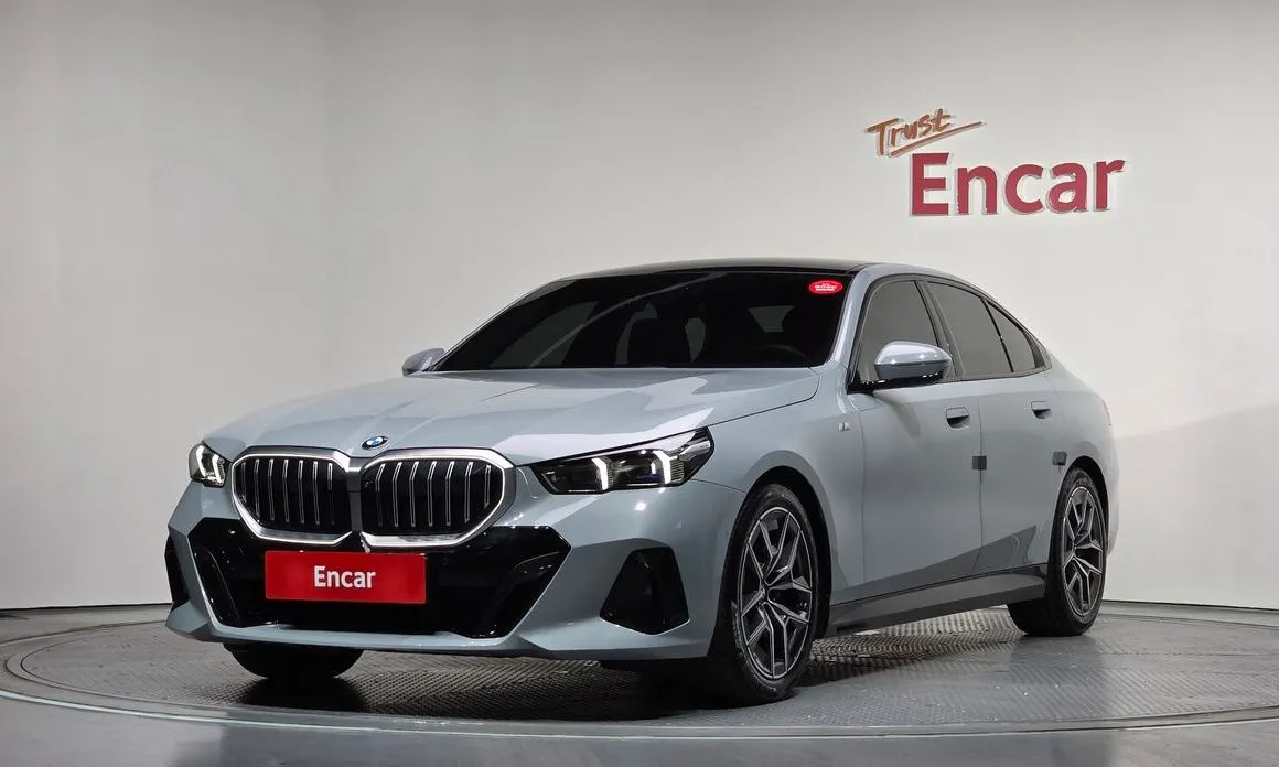 BMW 5-Series 2024 из KR, фото 1