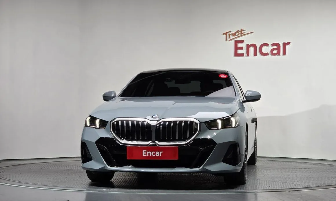 BMW 5-Series 2024 из KR, фото 5
