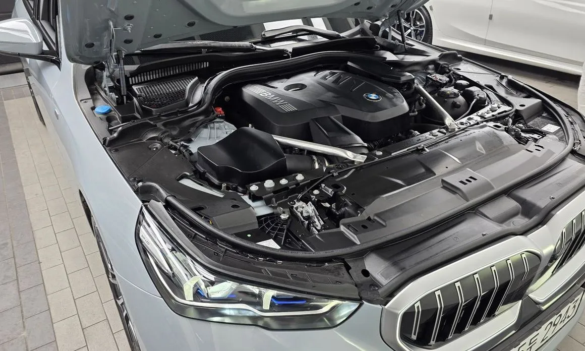 BMW 5-Series 2024 из KR, фото 10
