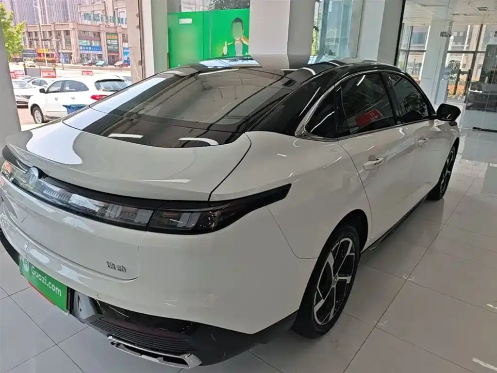 Changan Eado — фото 10