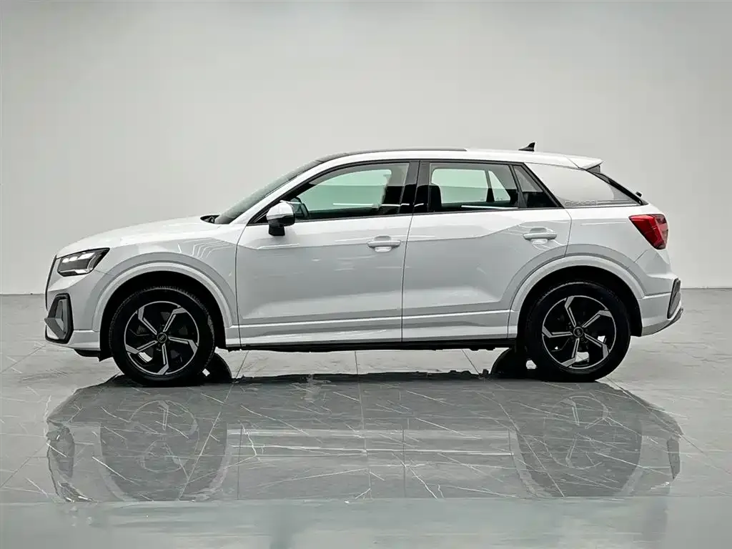 Audi Q2L e-tron 2022 из CN, фото 9