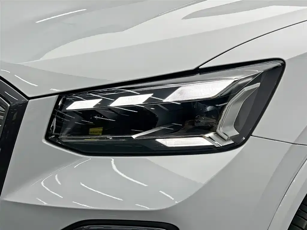 Audi Q2L e-tron 2022 из CN, фото 5