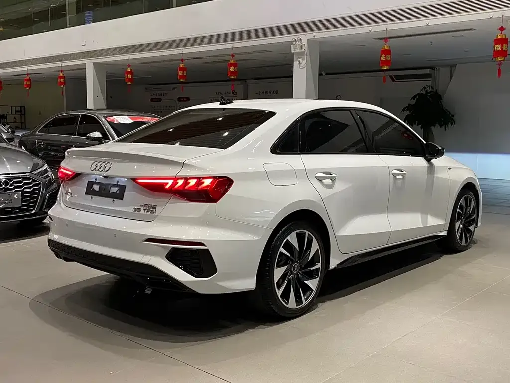 Audi A3 2022 из CN, фото 10