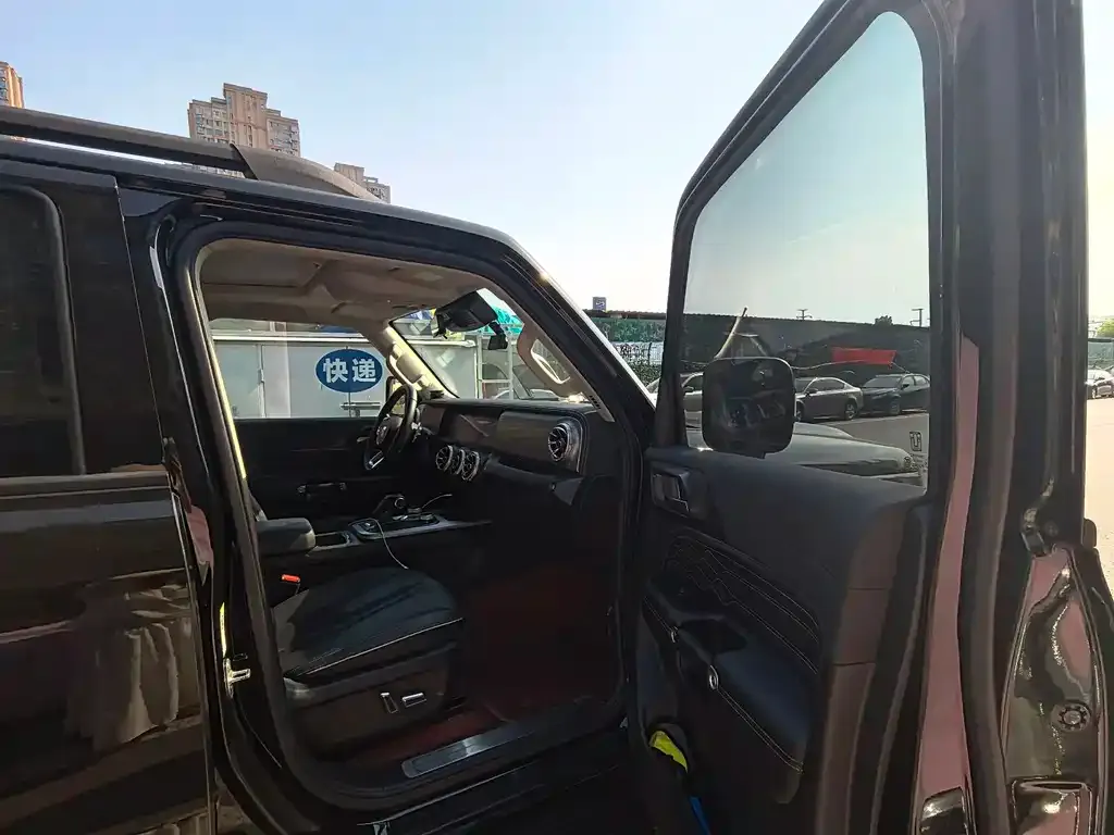 Tank 300 — фото 9