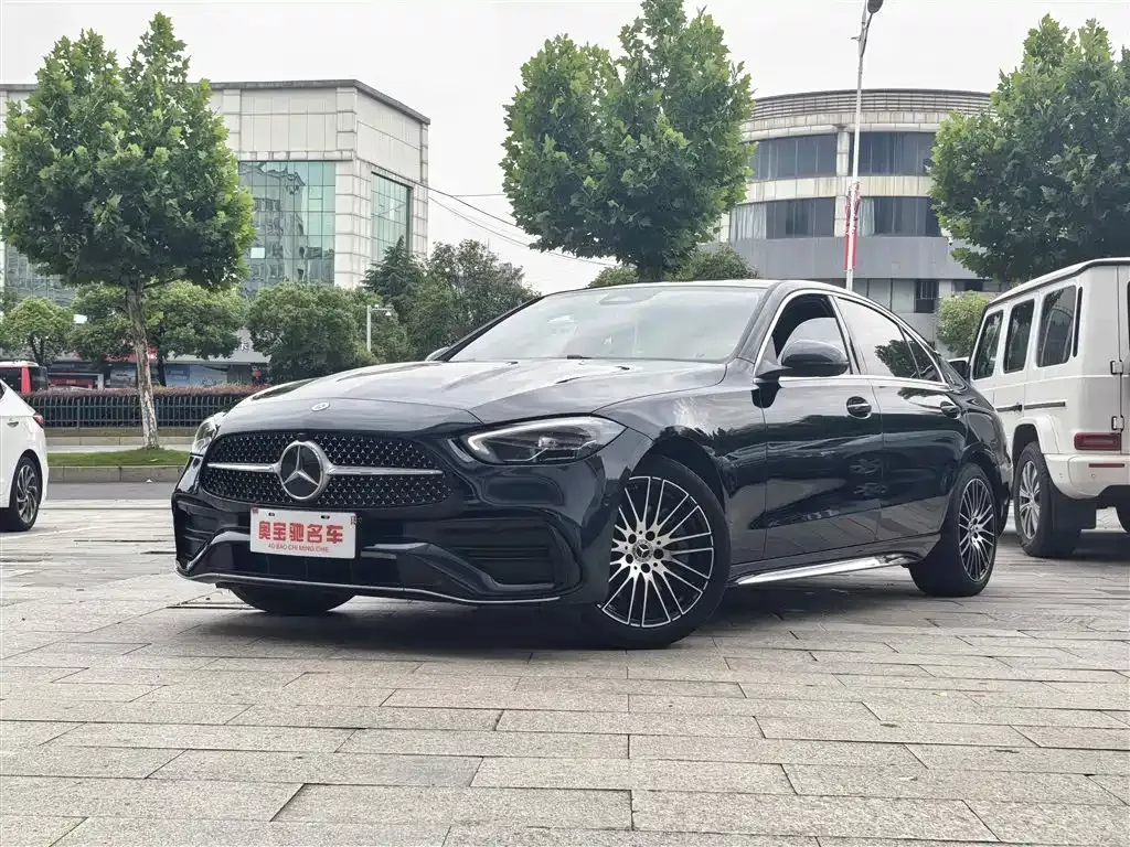 Mercedes-Benz C-Class — фото 1