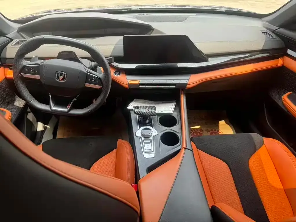 Changan UNI-V 2023 из CN, фото 7
