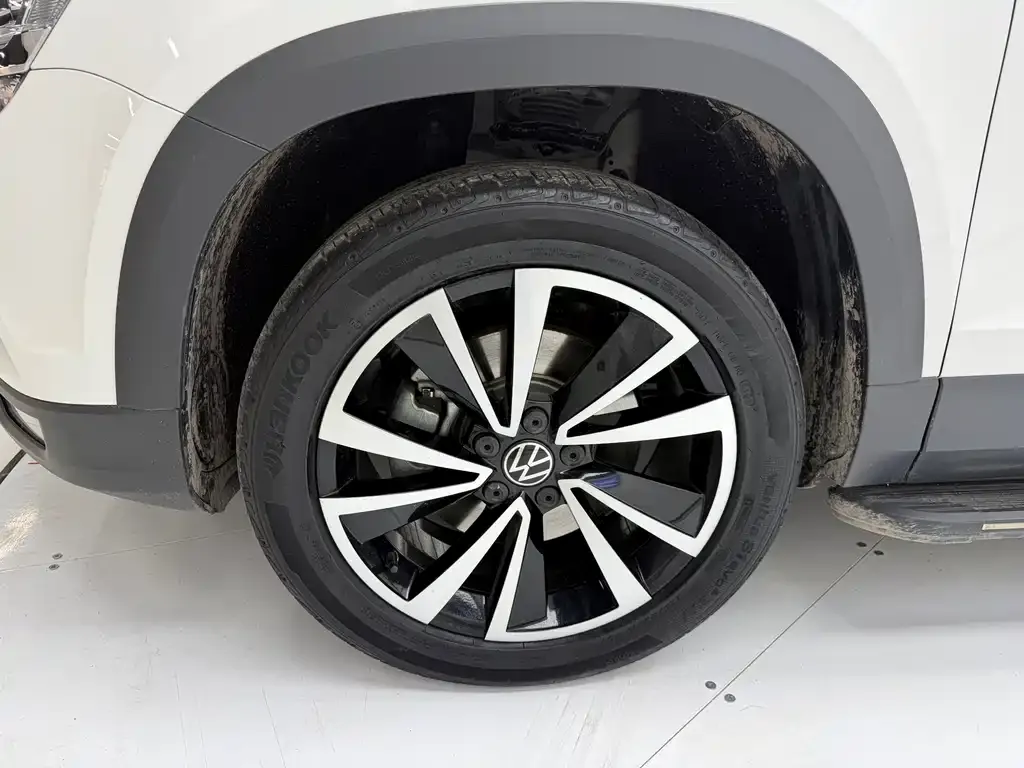Volkswagen Tharu — фото 9