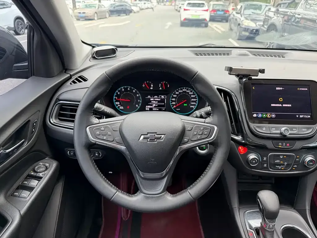 Chevrolet Equinox 2022 из CN, фото 2