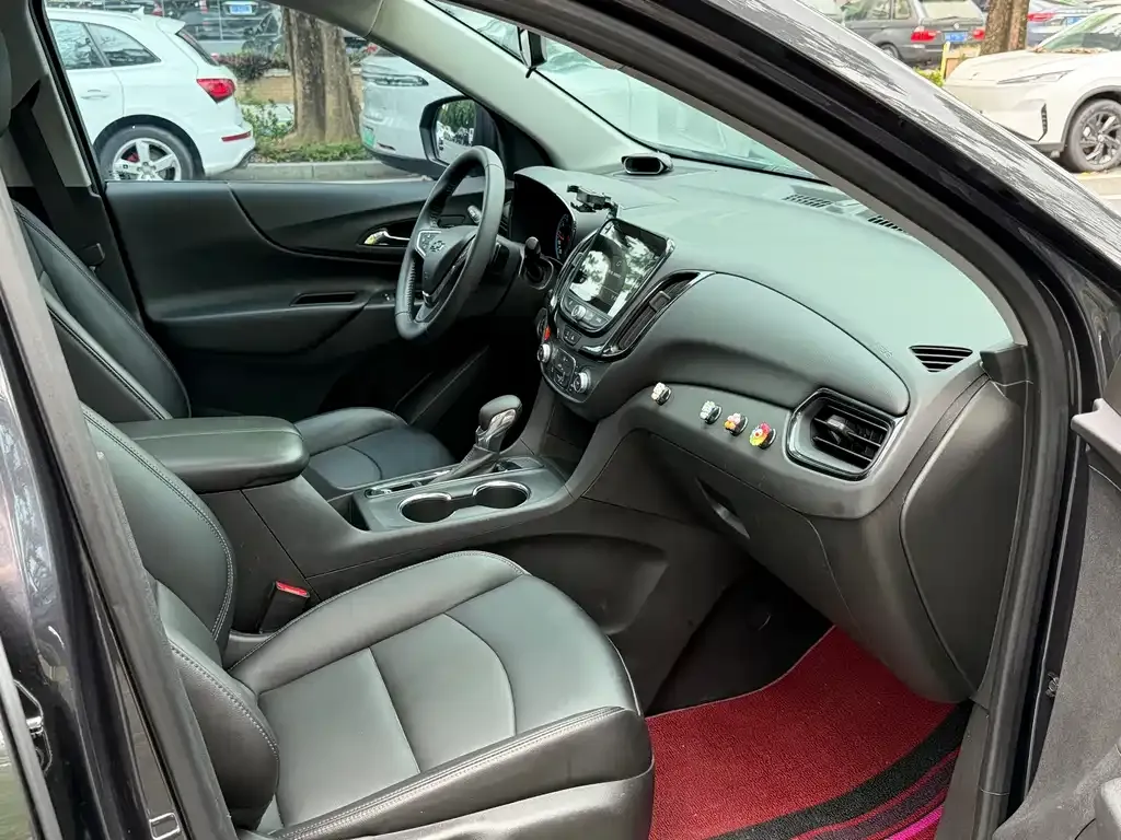 Chevrolet Equinox 2022 из CN, фото 3