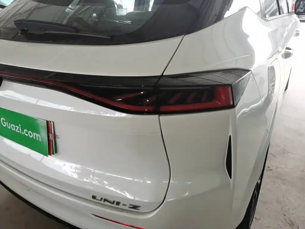 Changan UNI-Z New Energy 2026 из CN, фото 3