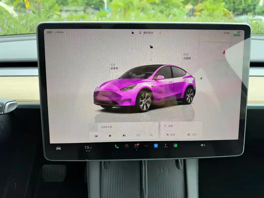 Tesla Model Y — фото 5