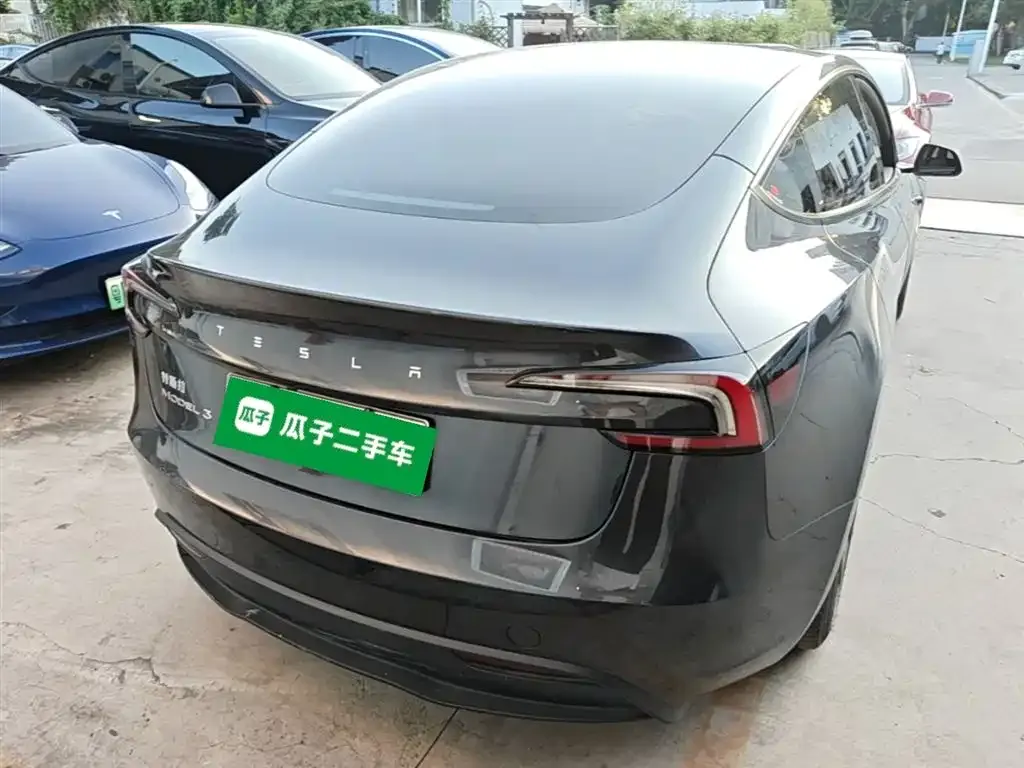 Tesla Model 3 — фото 8