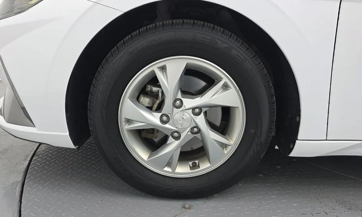 Hyundai AVANTE 2022 из KR, фото 10