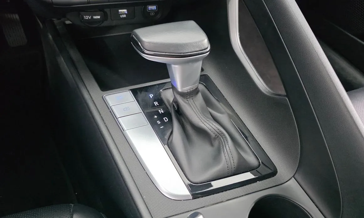 Hyundai AVANTE 2022 из KR, фото 8