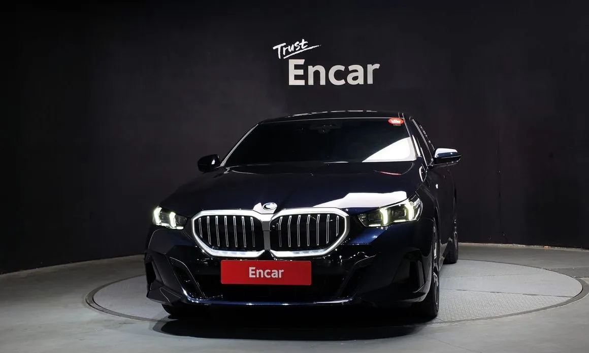 BMW 5-Series 2025 из KR, фото 8